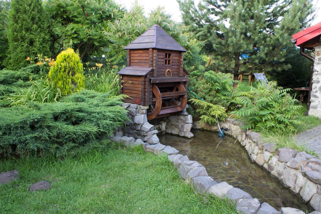 Галицька Корона Davidov Ngoại thất bức ảnh