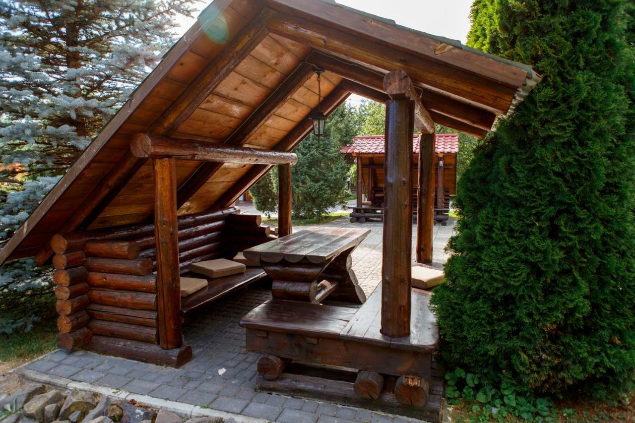 Галицька Корона Davidov Ngoại thất bức ảnh